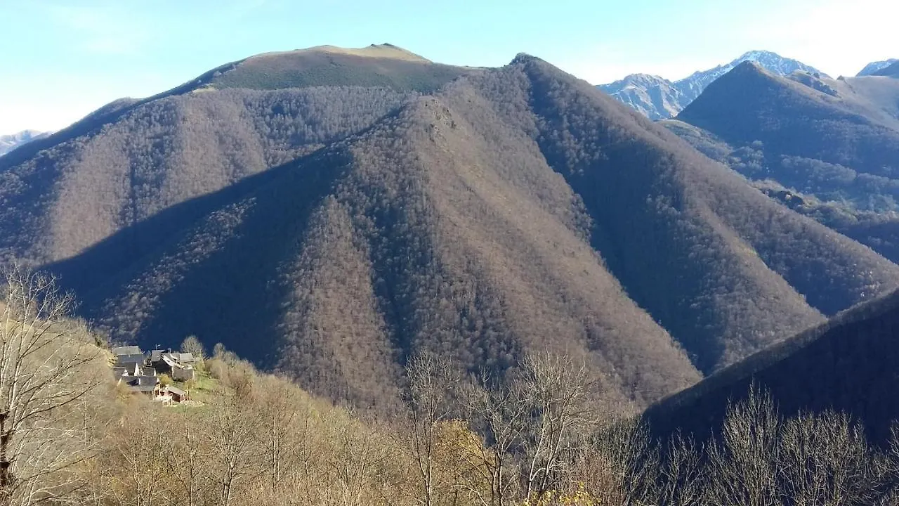 Le Bonheur des Hauteurs, Gite du Playras - alt 1100m - Sentein 0*,