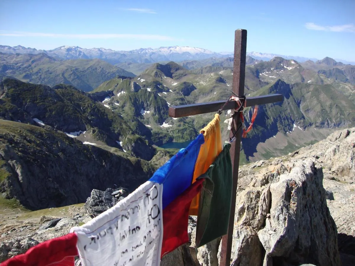 Le Bonheur des Hauteurs, Gite du Playras - alt 1100m - Sentein France